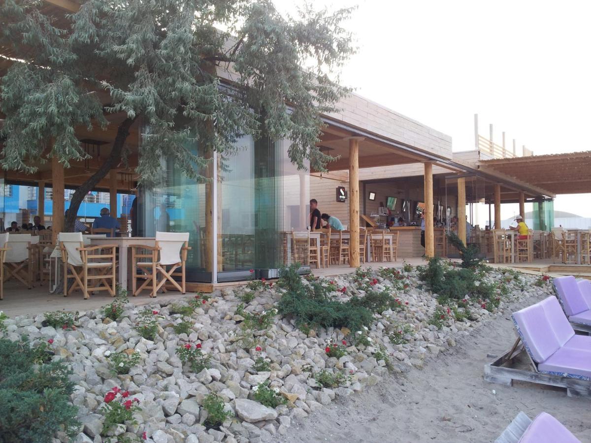 Blue Beach Studios Mamaia Exterior foto